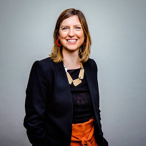 Dr Helen  Charman